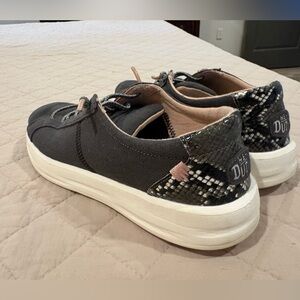 The DUDE dark Gray Canvas Sneakers with Snake-Print Heel
